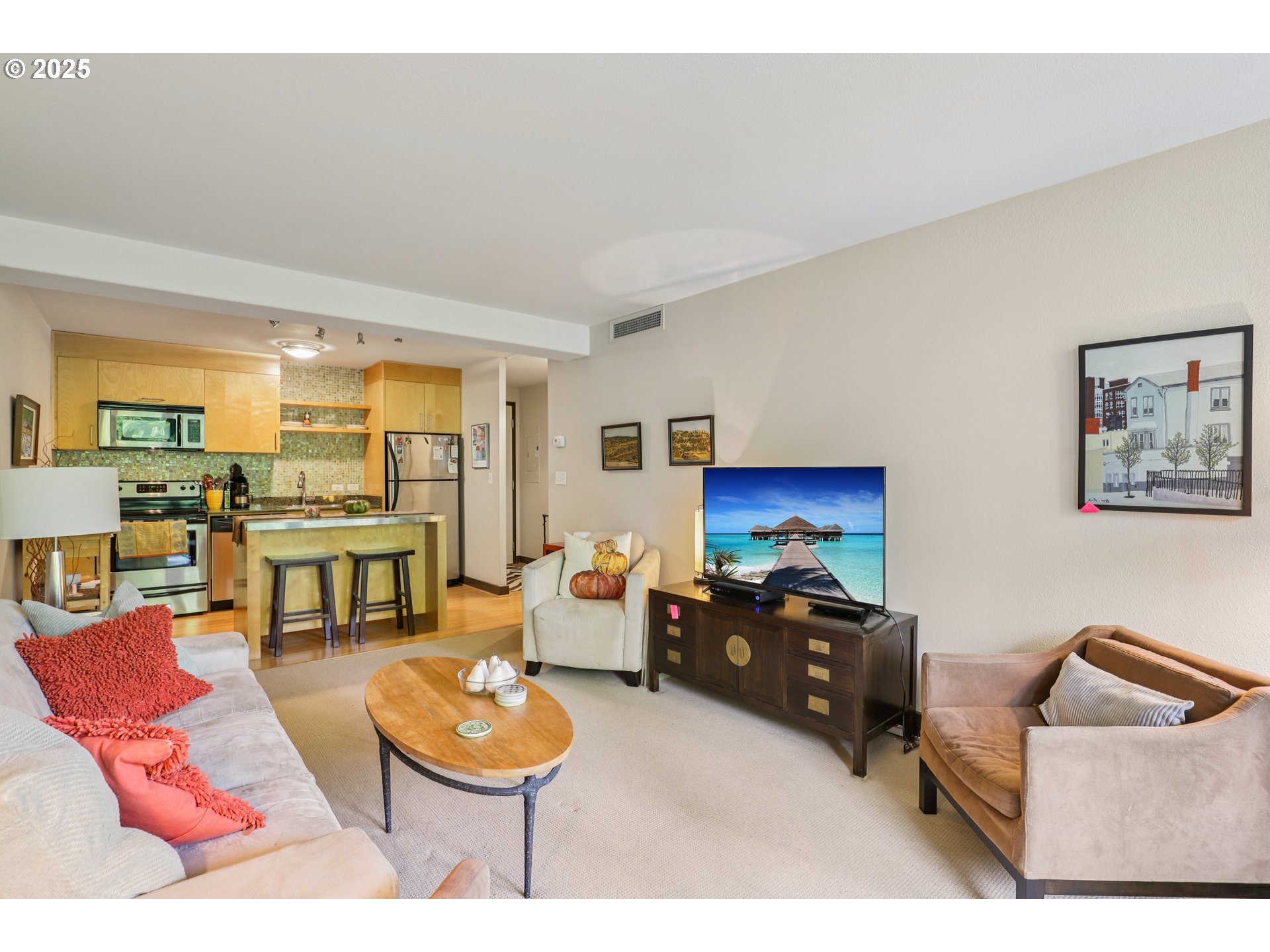 255 Southwest Harrison Street, Unit 6E Portland, OR 97201 - Photo 6 of 23 Gallery Image 6