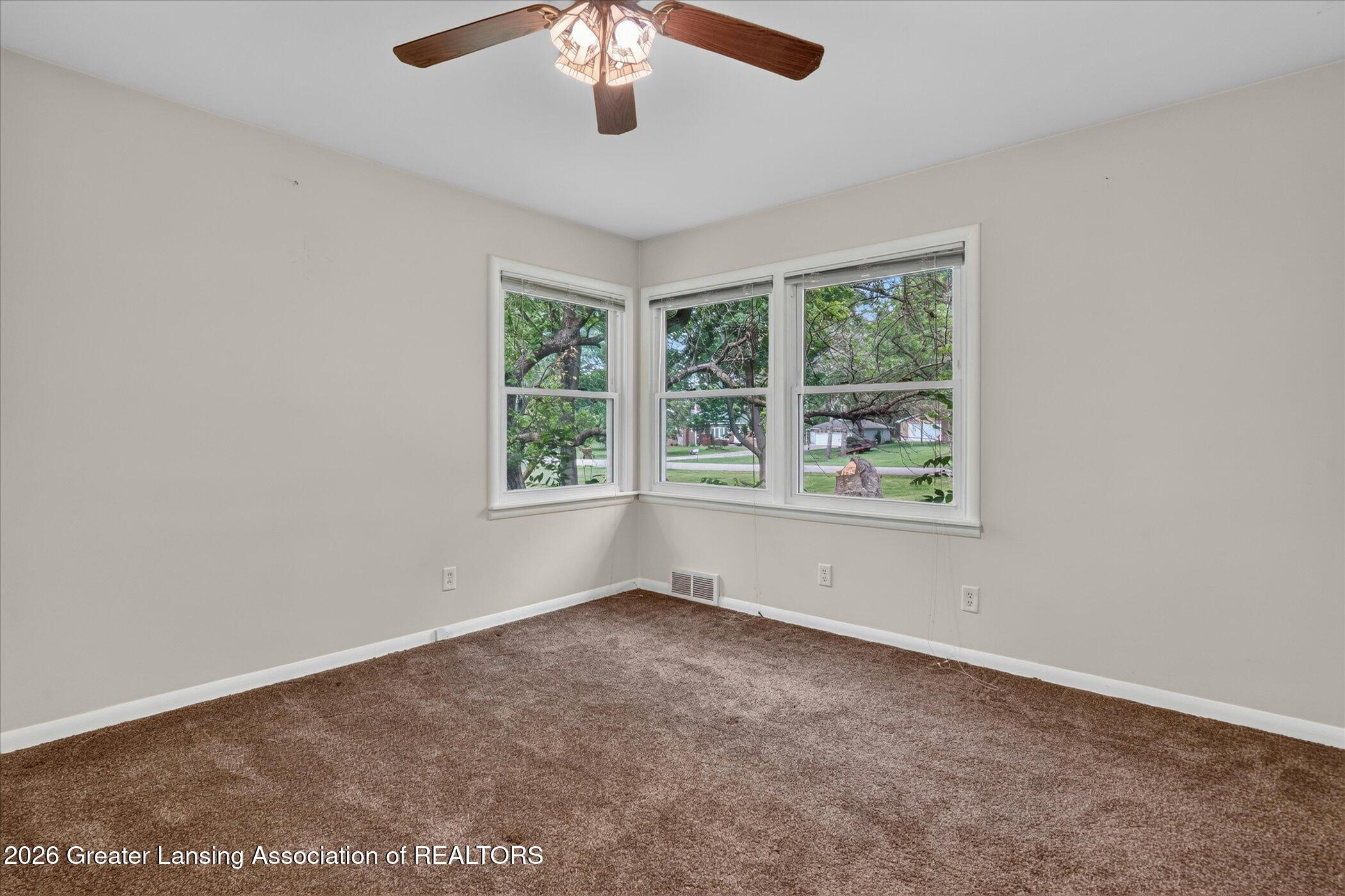 12419 East Greenfield Road Lansing, MI 48917 - Photo 28 of 46 28-12419-E-Greenfield-Rd-Lansing-WindowS