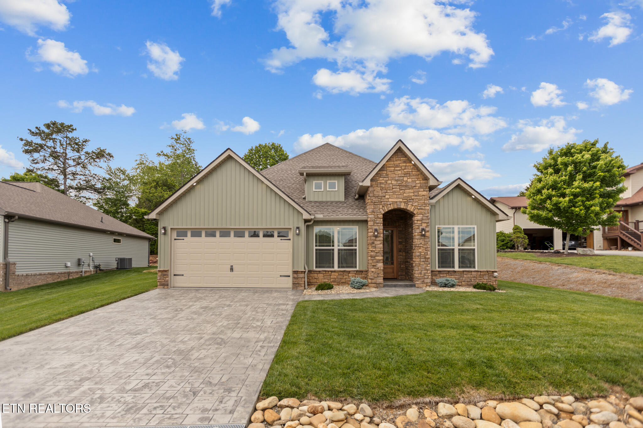 205 Chogi Lane Loudon, TN 37774 - Photo 1 of 54 .
