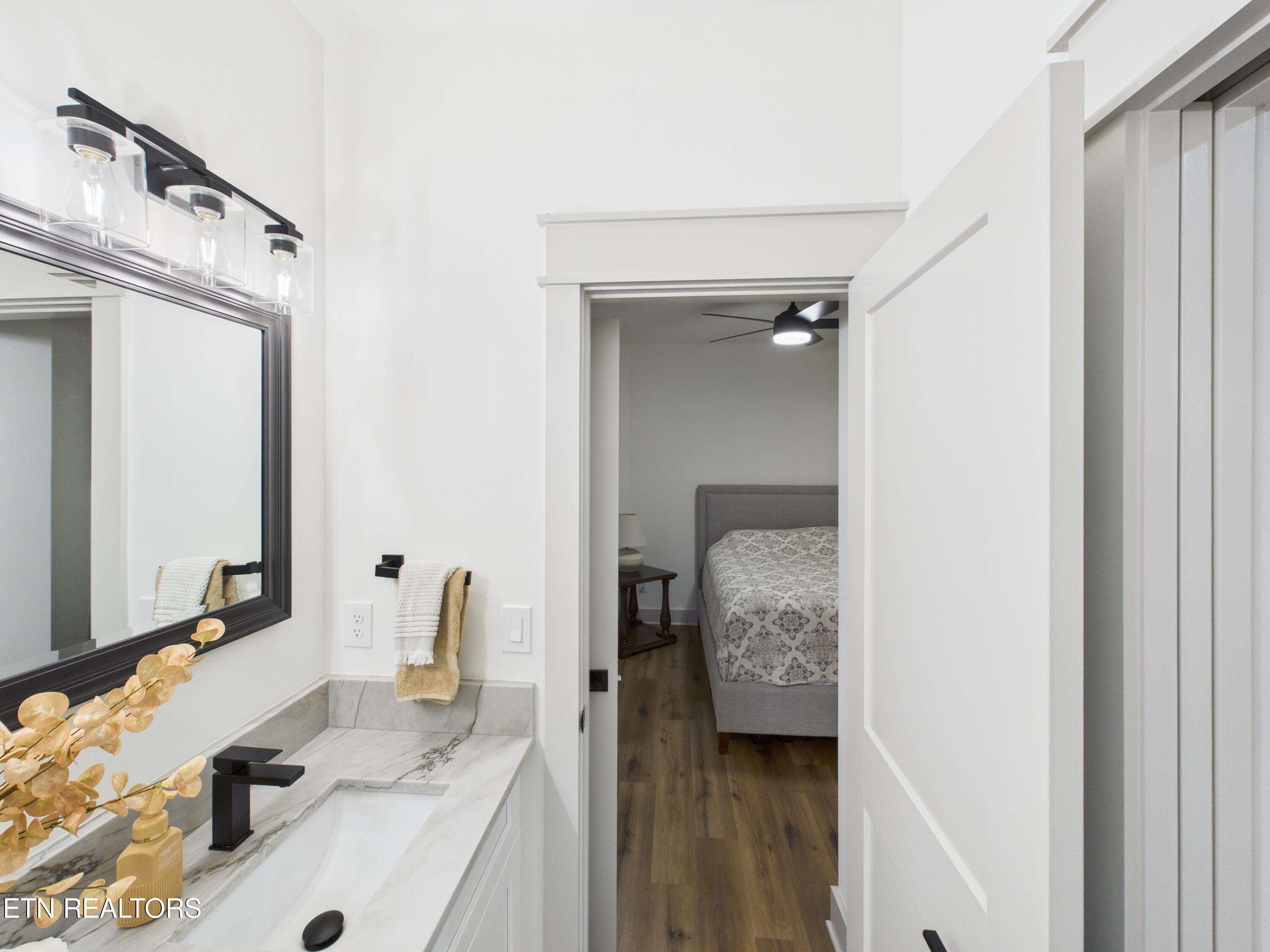 205 Chogi Lane Loudon, TN 37774 - Photo 10 of 39 9