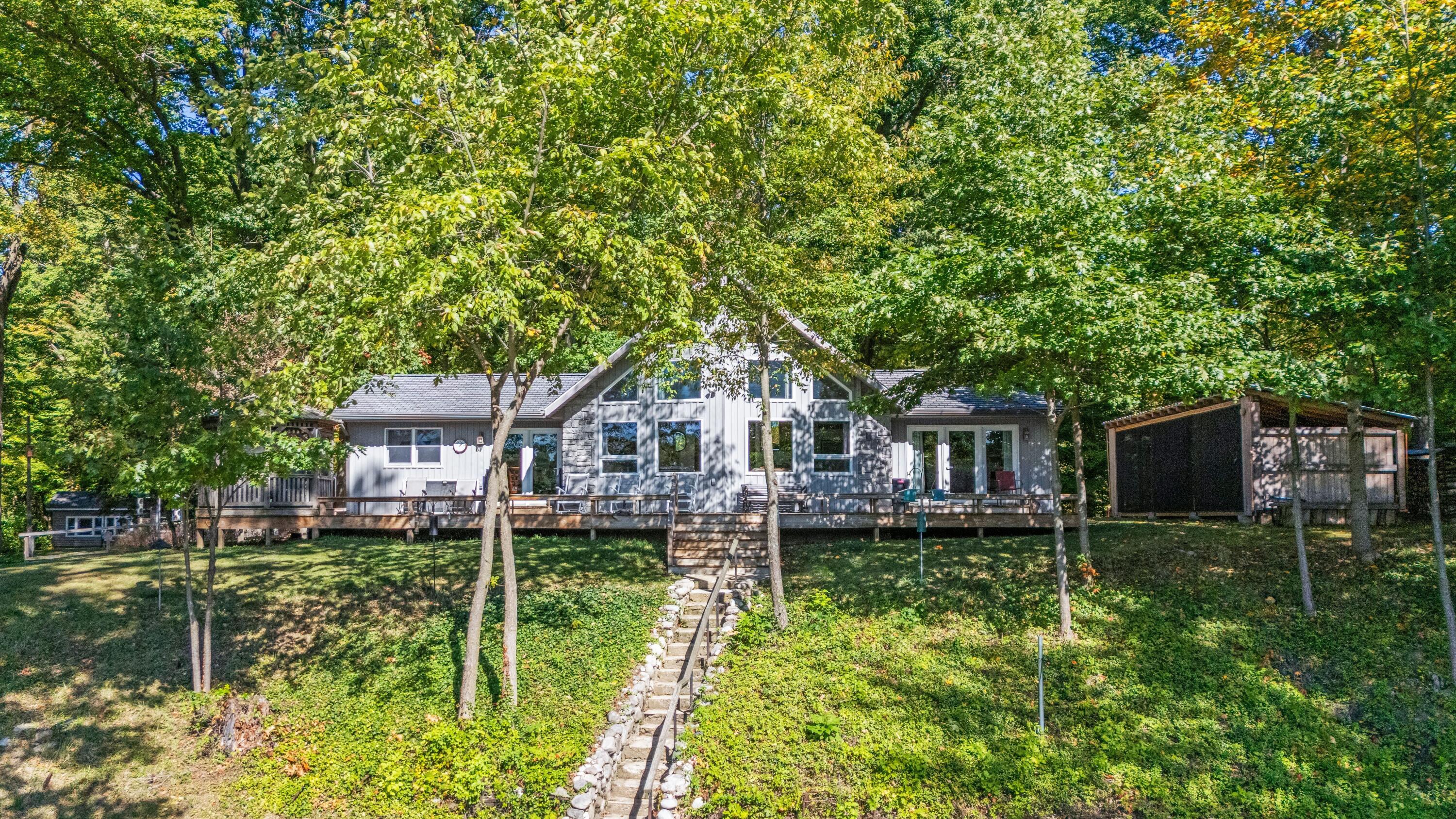 Welcome to Shady Lake