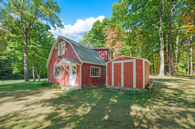 $2,950,000 | 620 Warren Woods Road, Galien, MI 49113