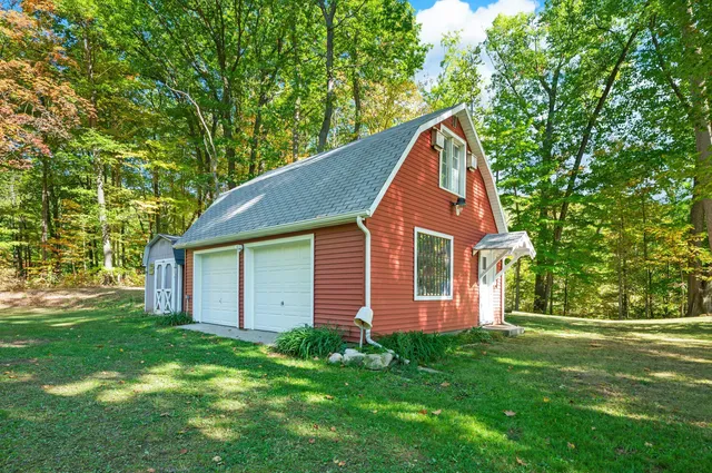 $2,950,000 | 620 Warren Woods Road, Galien, MI 49113