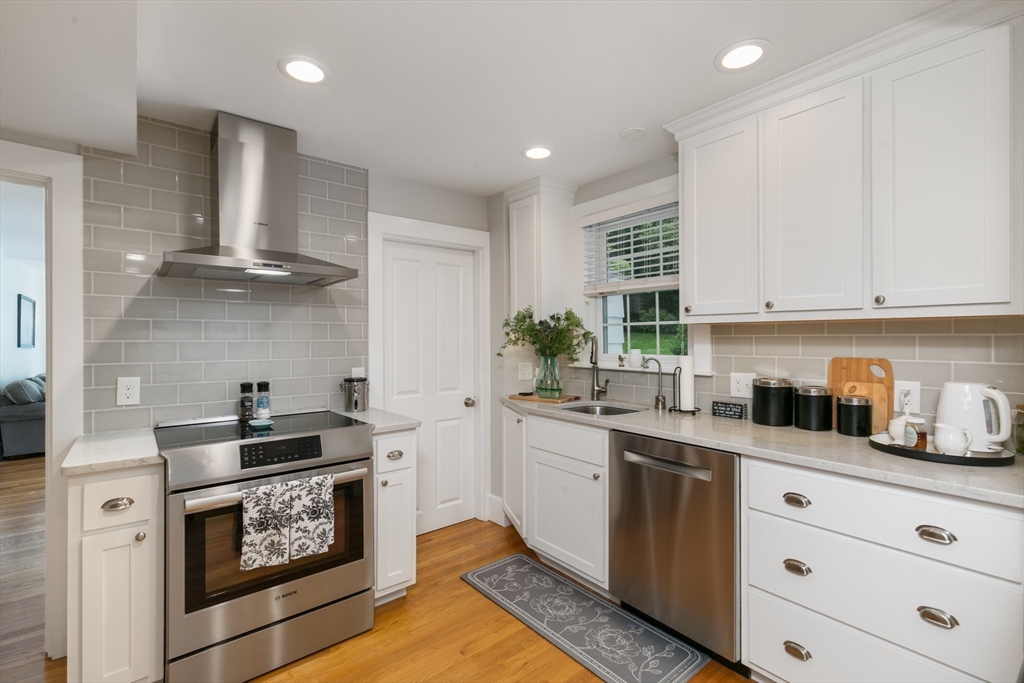 46 Bedford Road Lincoln, MA 01773 - Photo 5 of 26