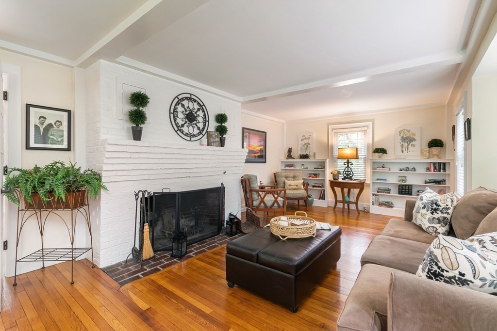 46 Bedford Road Lincoln, MA 01773 - Photo 10 of 26