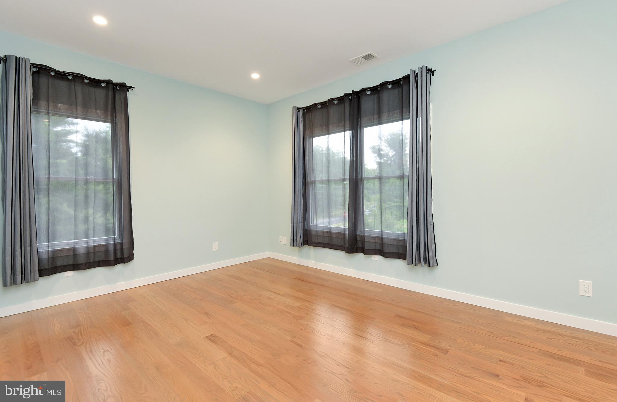 160 Sycamore Road Princeton, NJ 08540 - Photo 32 of 34 Bed Room 3