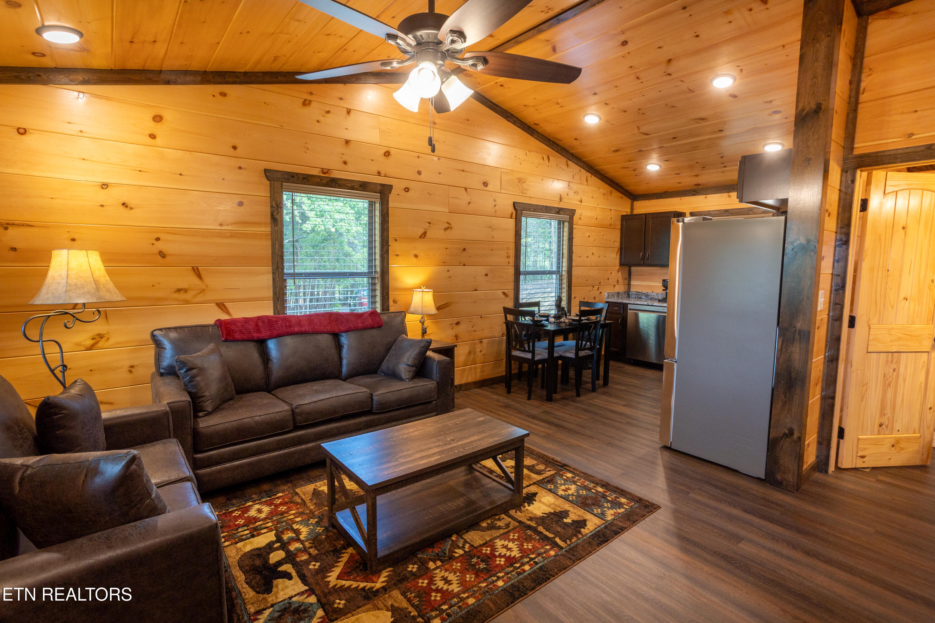 1936 Seagle Hollow Road Sevierville, TN 37876 - Photo 6 of 21 Cabin 3