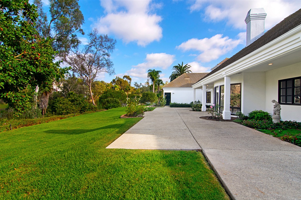 17423 Circa Del Sur, Unit 480 Rancho Santa Fe, CA 92067 - Photo 21 of 23 Gallery Image 21