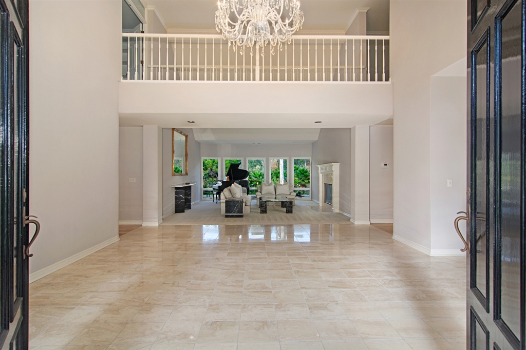 17423 Circa Del Sur, Unit 480 Rancho Santa Fe, CA 92067 - Photo 4 of 23 Gallery Image 4