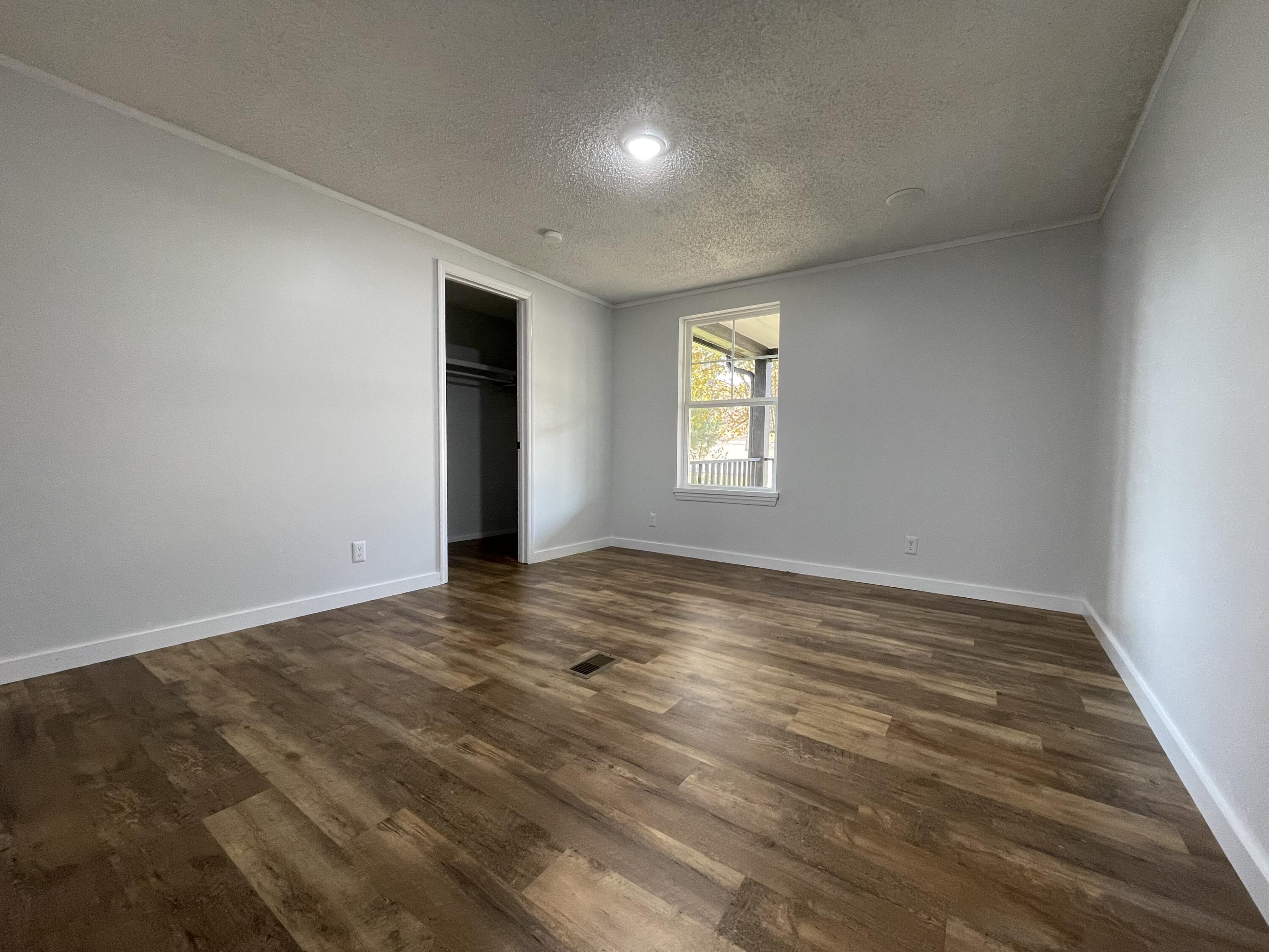 128 Isbill Road Chattanooga, TN 37419 - Photo 16 of 28 Bedroom