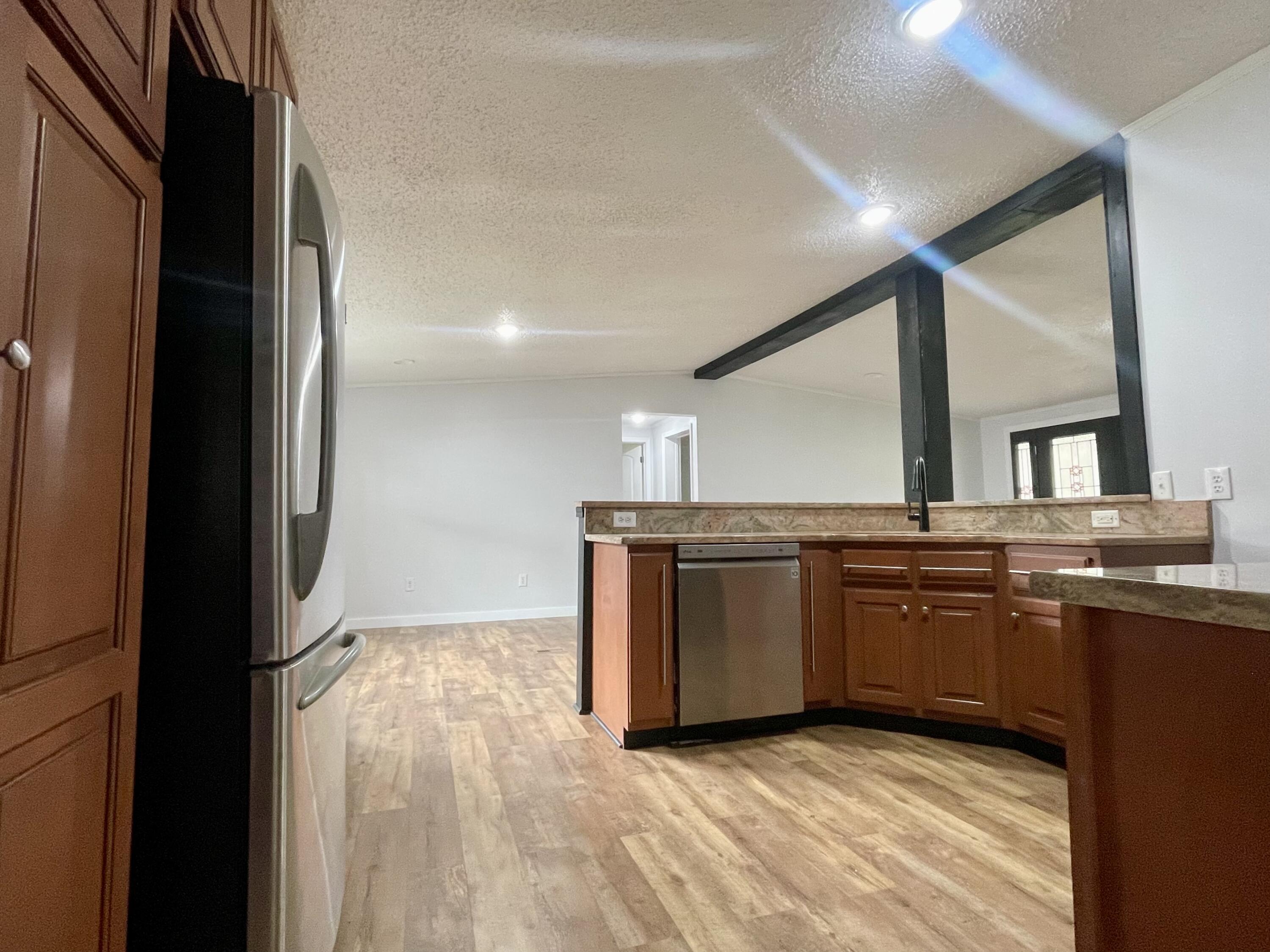128 Isbill Road Chattanooga, TN 37419 - Photo 5 of 28 Kitchen
