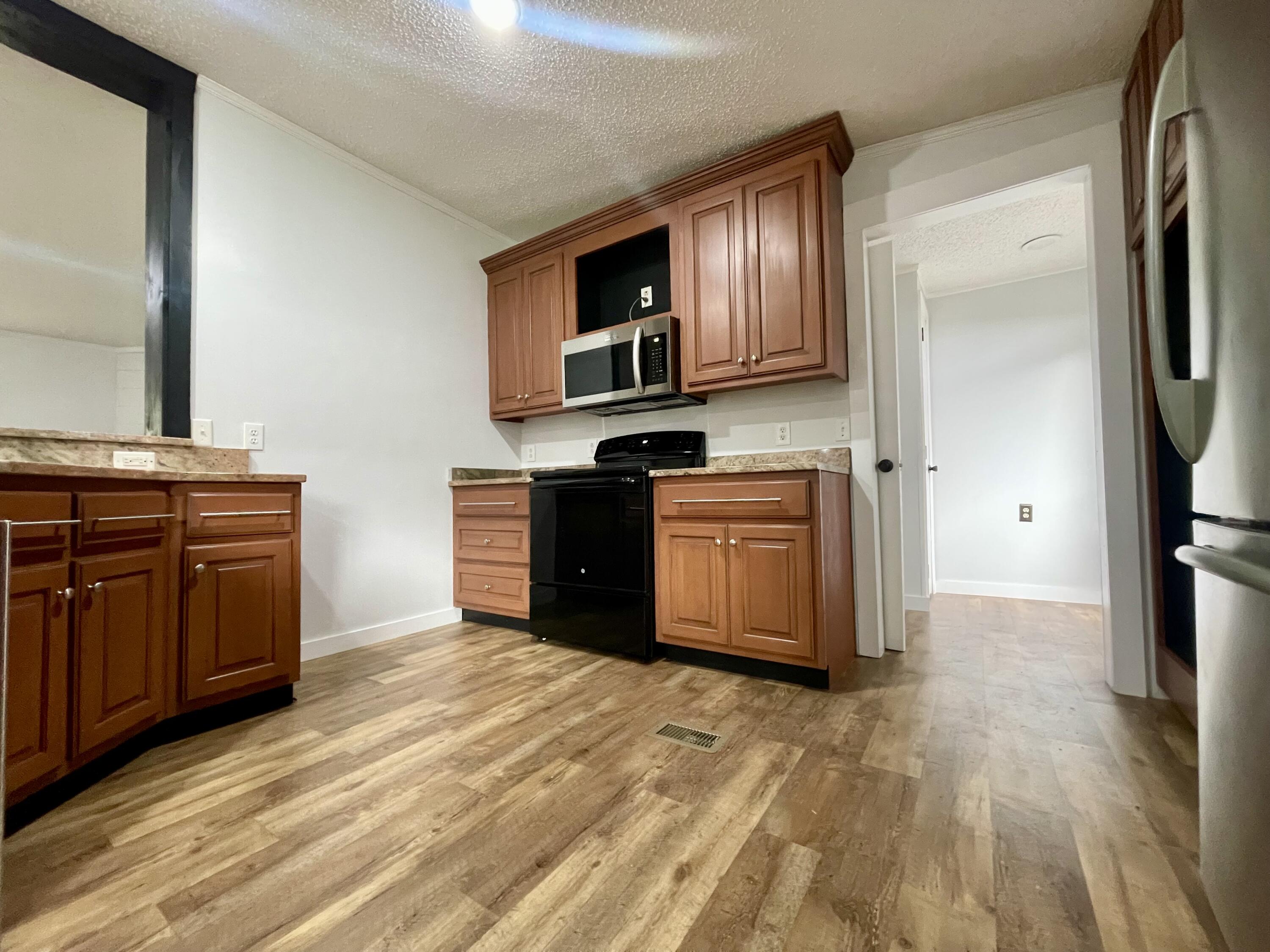128 Isbill Road Chattanooga, TN 37419 - Photo 6 of 28 Kitchen