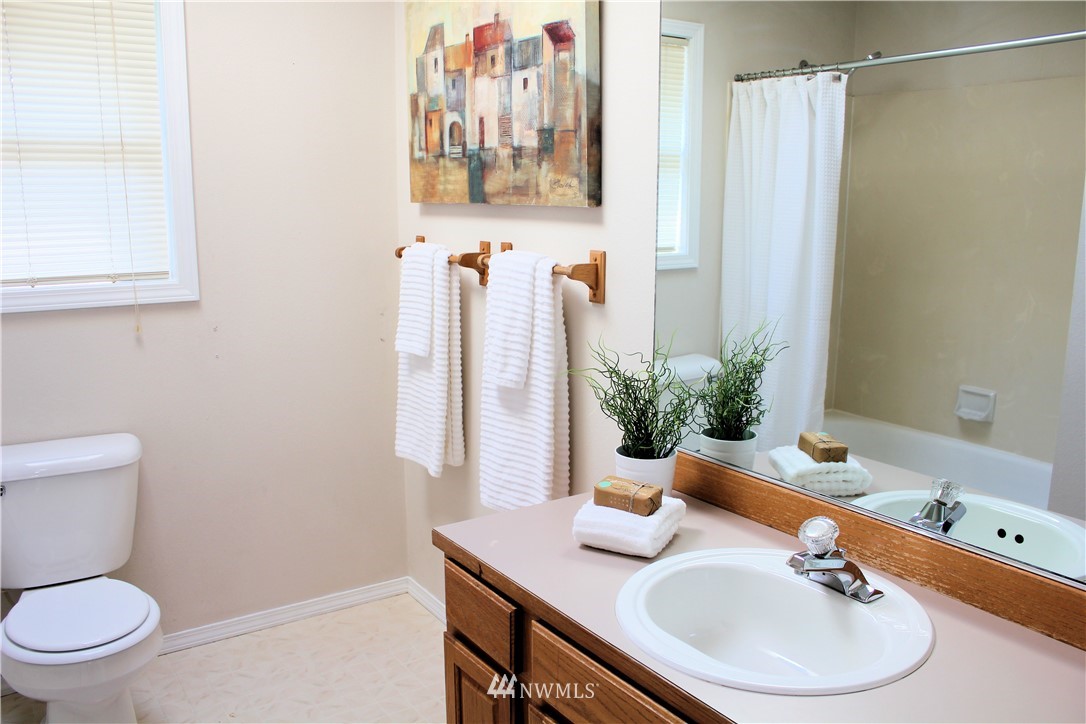20205 Filbert Drive Bothell, WA 98012 - Photo 23 of 40