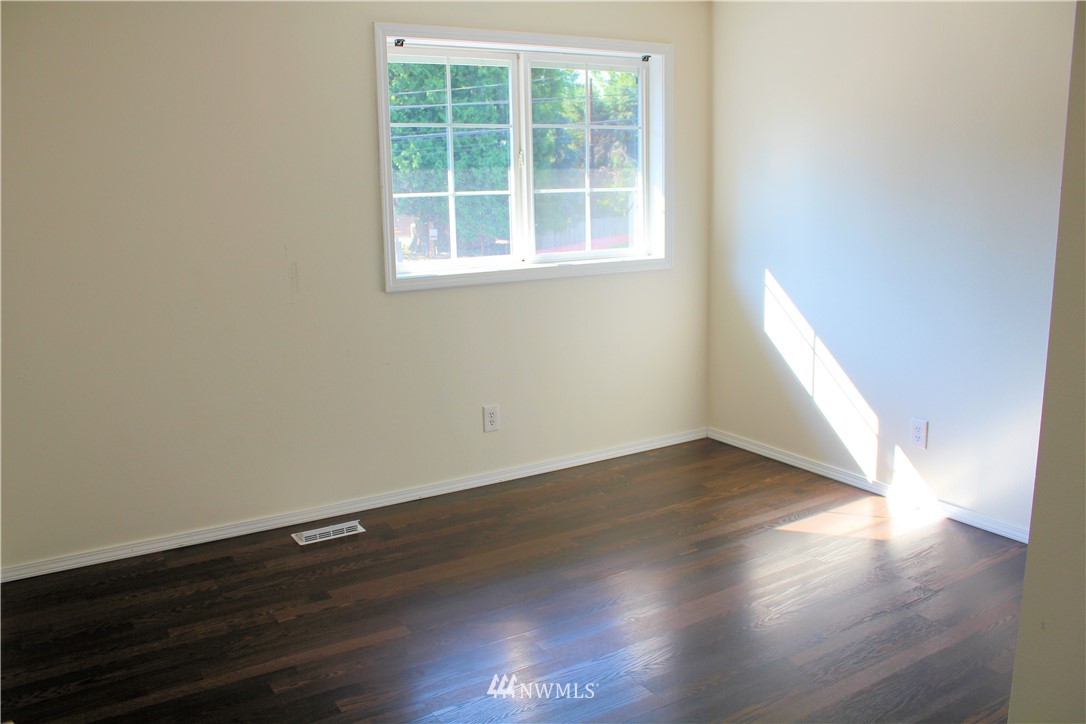 20205 Filbert Drive Bothell, WA 98012 - Photo 26 of 40