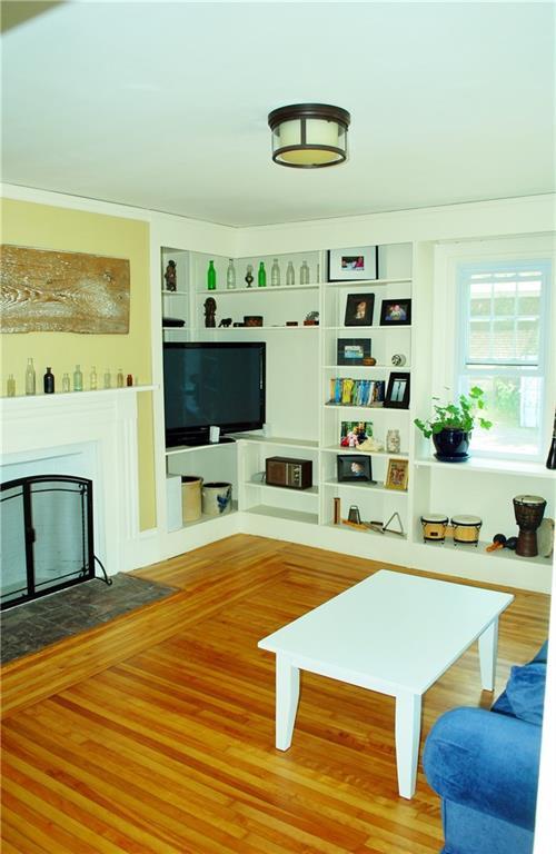 240 Middle Road Falmouth, ME 04105 - Photo 10 of 15 Photo