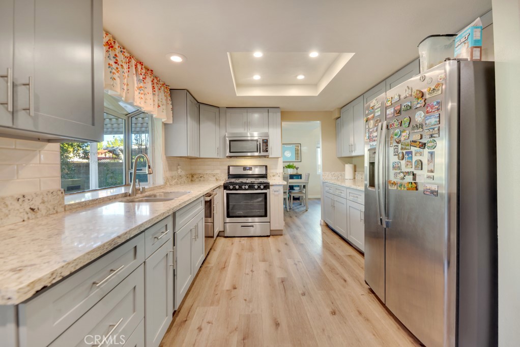 43927 Fallon Drive Lancaster, CA 93535 - Photo 11 of 32