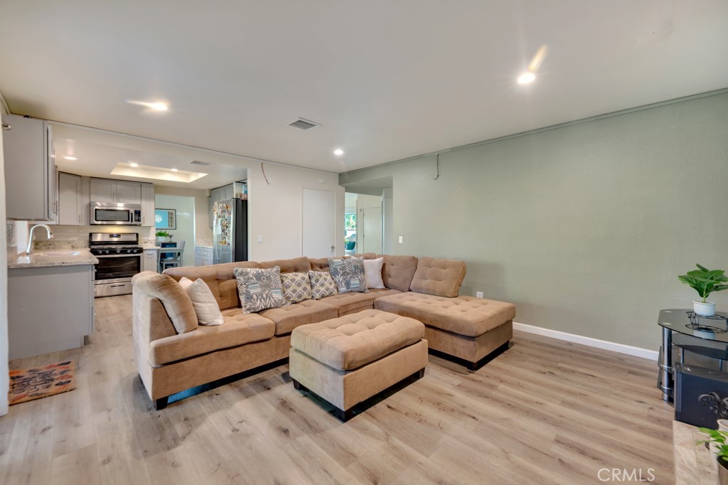 43927 Fallon Drive Lancaster, CA 93535 - Photo 14 of 32