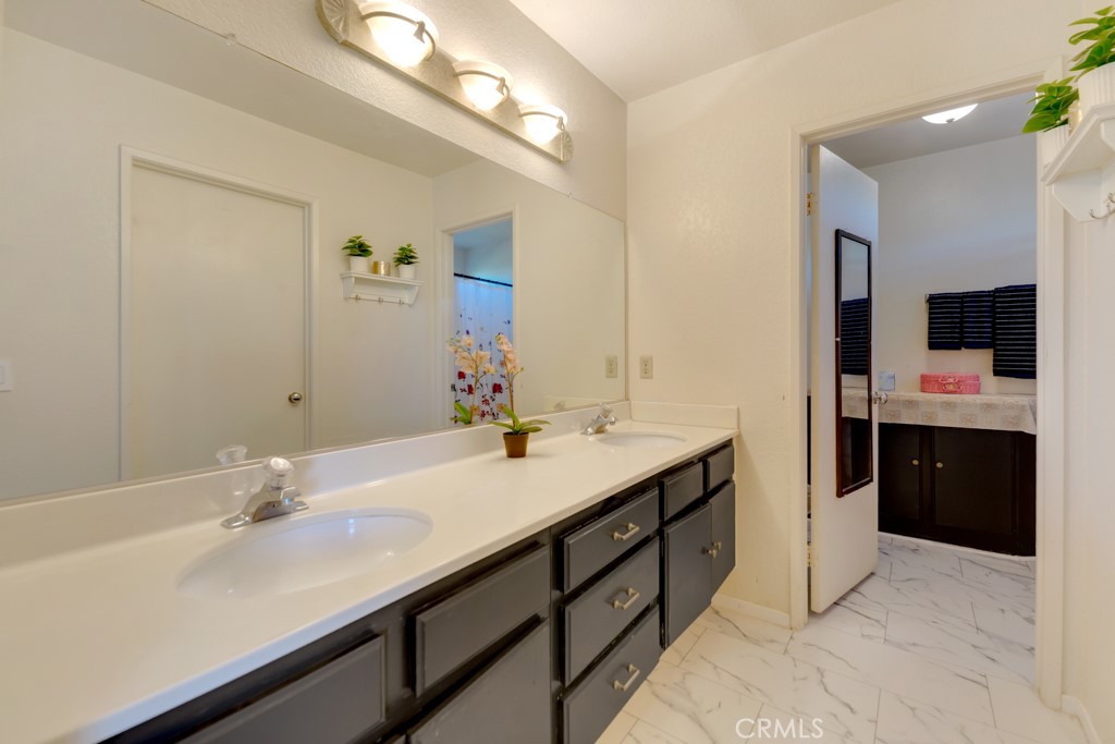 43927 Fallon Drive Lancaster, CA 93535 - Photo 21 of 32