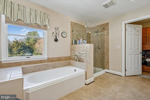 $850,000 | 6205 Beechdale Court, Rockville, MD 20855