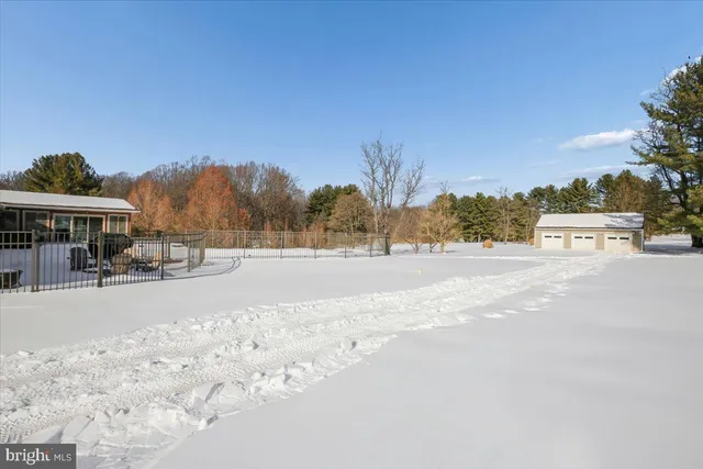 $850,000 | 6205 Beechdale Court, Rockville, MD 20855