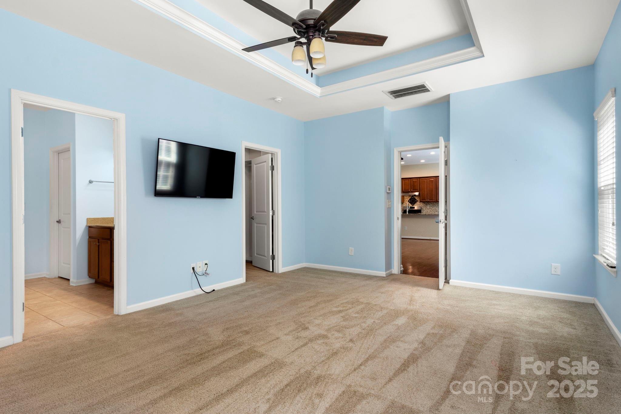 15709 Kiser Corner Lane Davidson, NC 28036 - Photo 16 of 42 a view of a livingroom with a flat screen tv