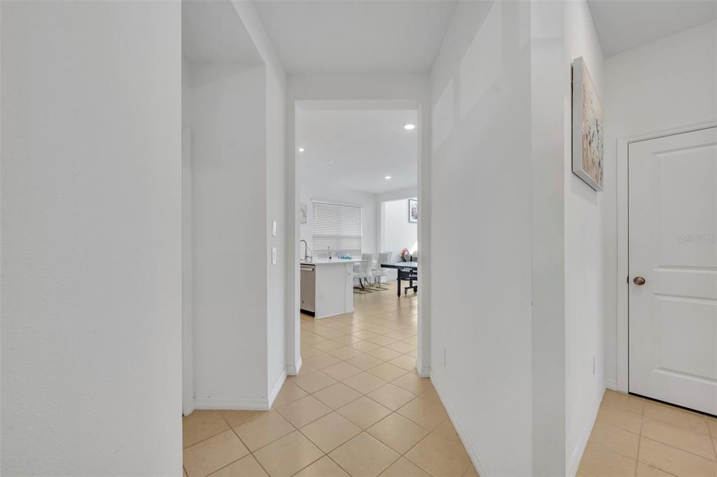 2821 Hilltop Road Clermont, FL 34711 - Photo 3 of 63