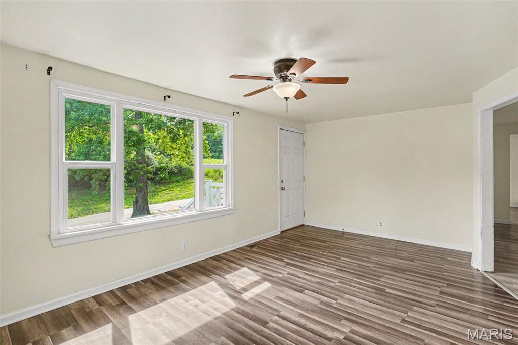1027 Thatcher Road Sullivan, MO 63080 - Photo 4 of 18