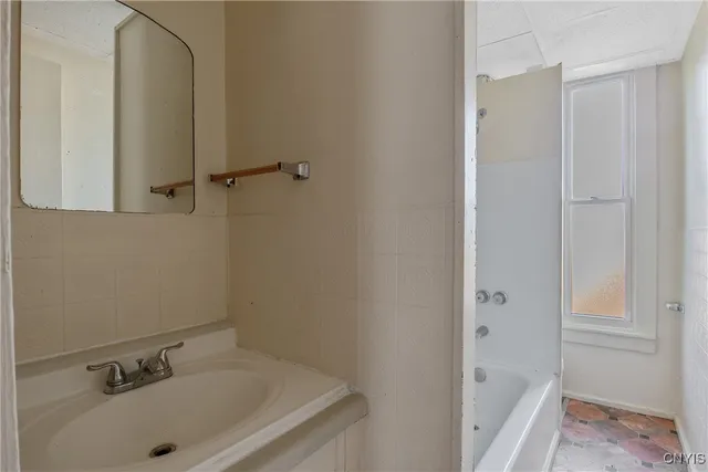 $197,500 | 113 Grumbach Avenue, Syracuse, NY 13203