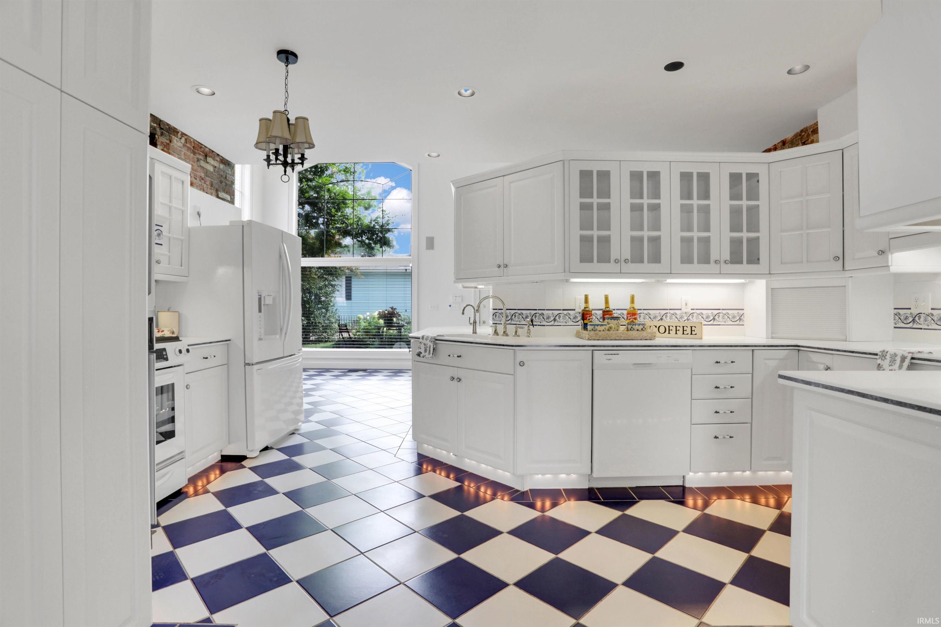 422 West Water Street Newburgh, IN 47630 - Photo 12 of 36