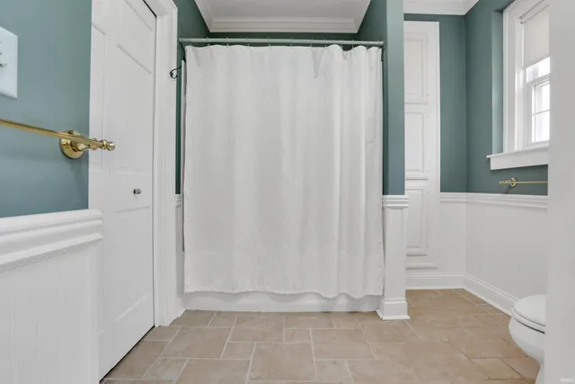 $649,900 | 422 West Water Street, Newburgh, IN 47630