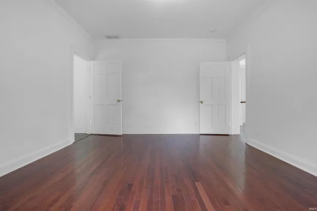 $649,900 | 422 West Water Street, Newburgh, IN 47630