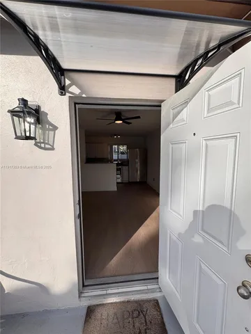 $3,100 | 1540 Northeast 118th Street, Unit B, Miami, FL 33161