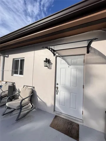 $3,100 | 1540 Northeast 118th Street, Unit B, Miami, FL 33161