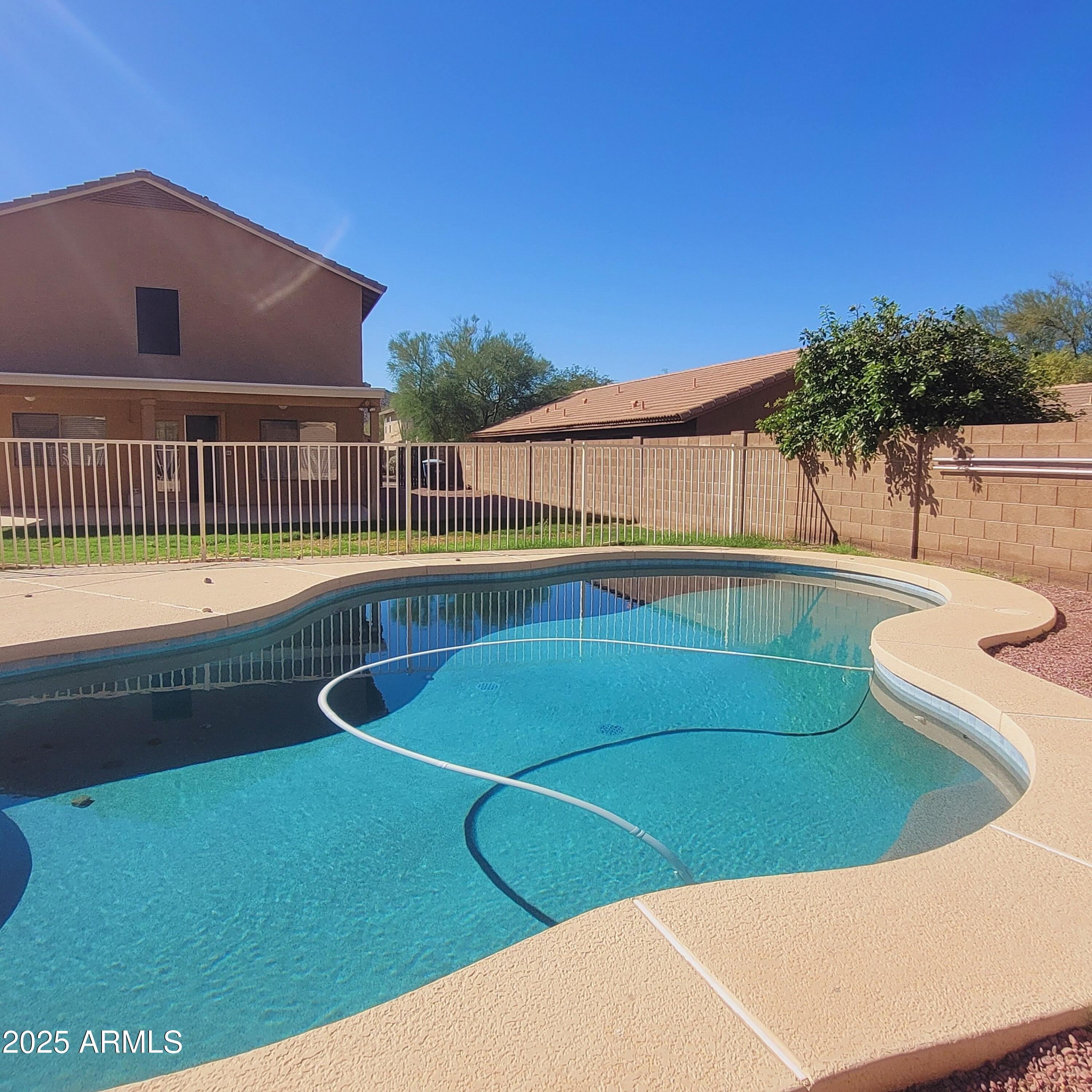 2210 East Paraiso Drive Phoenix, AZ 85024 - Photo 26 of 30 a view of a tennis court