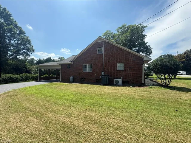 $333,900 | 315 West Main Street, Boonville, NC 27011