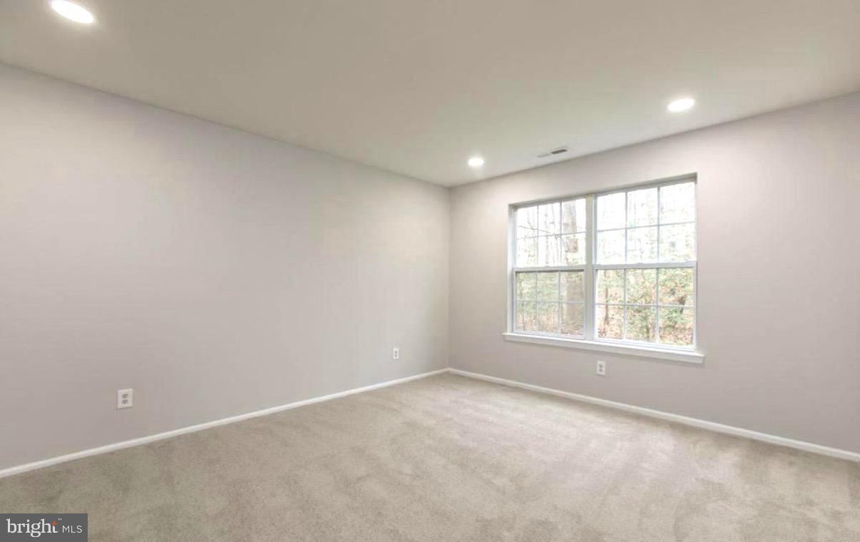 405 Quail Road Marlton, NJ 08053 - Photo 3 of 20 an empty room with a window