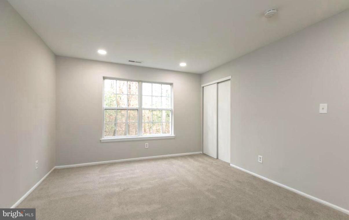 405 Quail Road Marlton, NJ 08053 - Photo 5 of 20 an empty room with a window