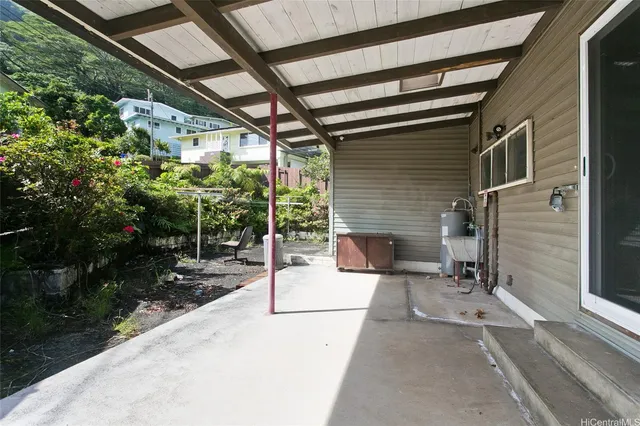 $1,525,000 | 3704 Kumukoa Place, Honolulu, HI 96822