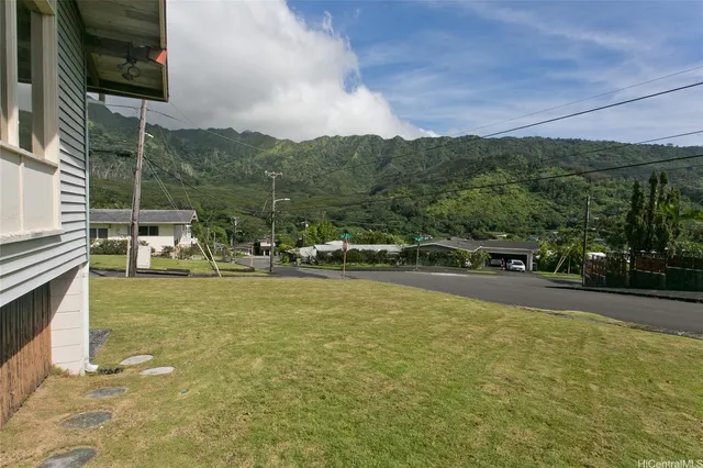 $1,525,000 | 3704 Kumukoa Place, Honolulu, HI 96822