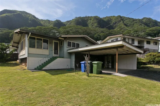 $1,525,000 | 3704 Kumukoa Place, Honolulu, HI 96822