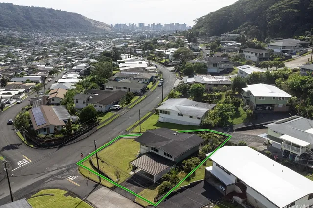 $1,525,000 | 3704 Kumukoa Place, Honolulu, HI 96822