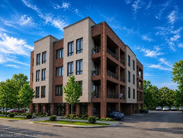 $2,395,000 | 122 East Cady Street, Northville, MI 48167