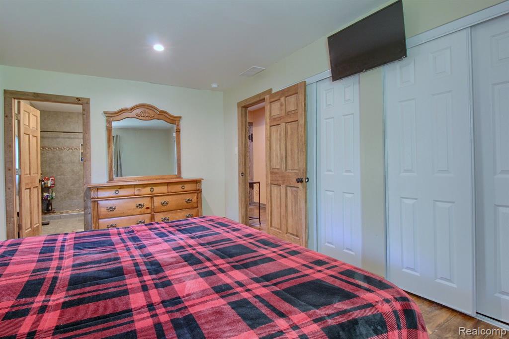 6570 Hivon Road Carleton, MI 48117 - Photo 22 of 36