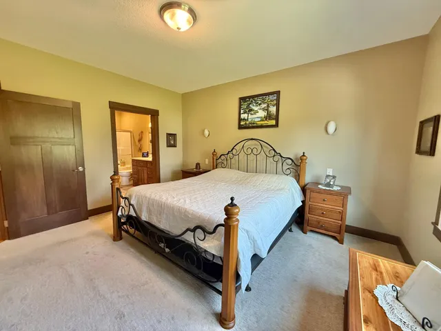 $484,000 | 910 Lake Forest Circle, Detroit Lakes, MN 56501