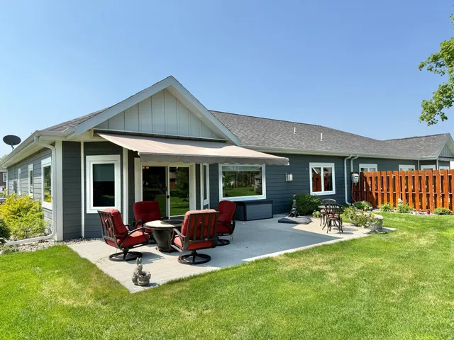 $484,000 | 910 Lake Forest Circle, Detroit Lakes, MN 56501