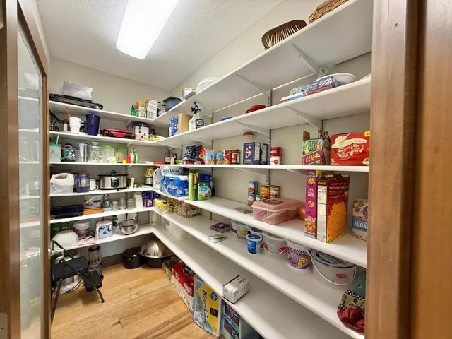 $484,000 | 910 Lake Forest Circle, Detroit Lakes, MN 56501