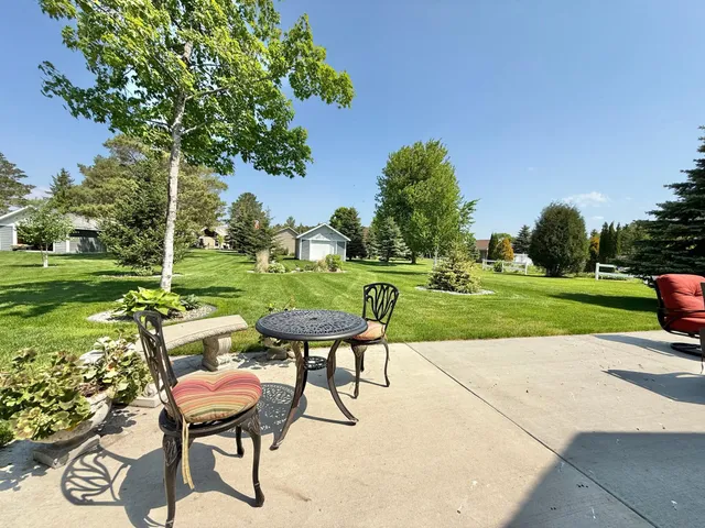 $484,000 | 910 Lake Forest Circle, Detroit Lakes, MN 56501