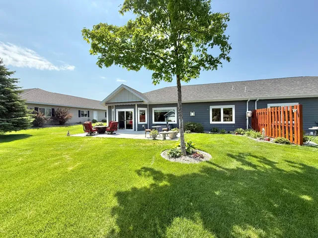 $484,000 | 910 Lake Forest Circle, Detroit Lakes, MN 56501