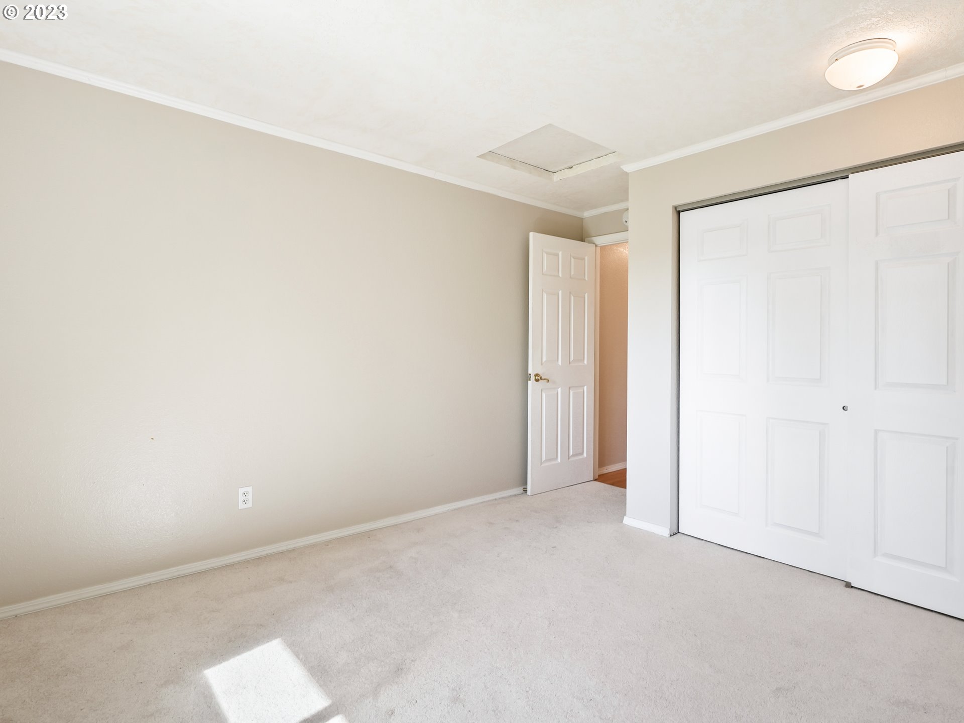 12616 Northwest Barnes Road, Unit 5 Portland, OR 97229 - Photo 15 of 25 Gallery Image 15