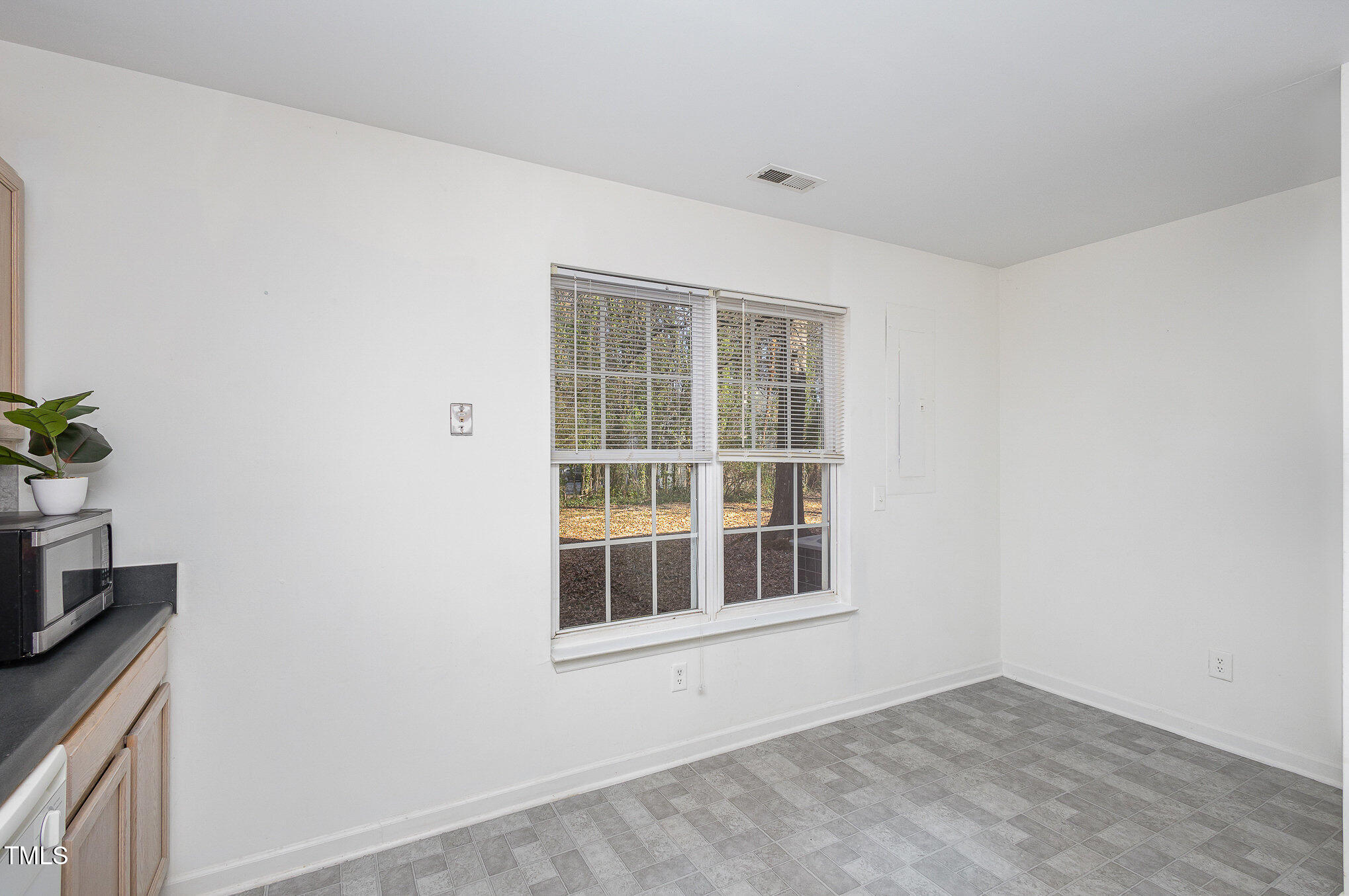35 Red Lane Raleigh, NC 27606 - Photo 9 of 28 010_r6ii3549-edit_977